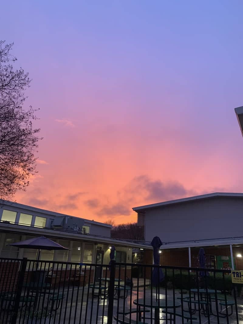 Vacaville Courtyard Sunset - Image 1