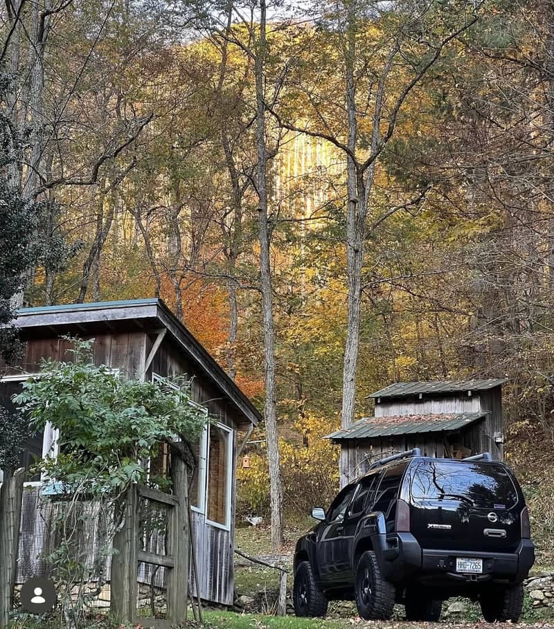 Lost Hollow Mountain Cabin - Image 1