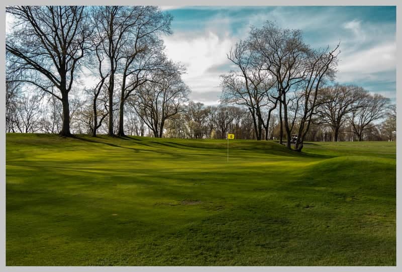 North Shore Towers Country Club Golf Course - Image 1