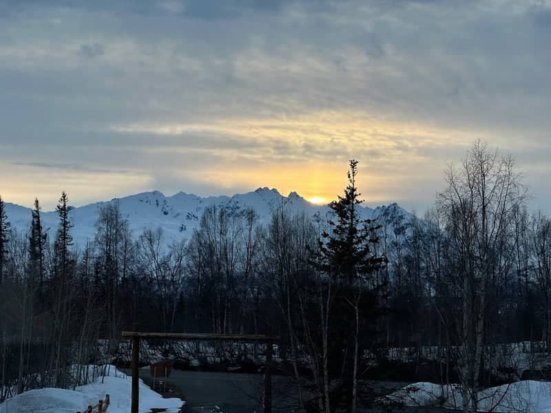 Alaska Range Viewpoint, Trapper Creek - Image 1