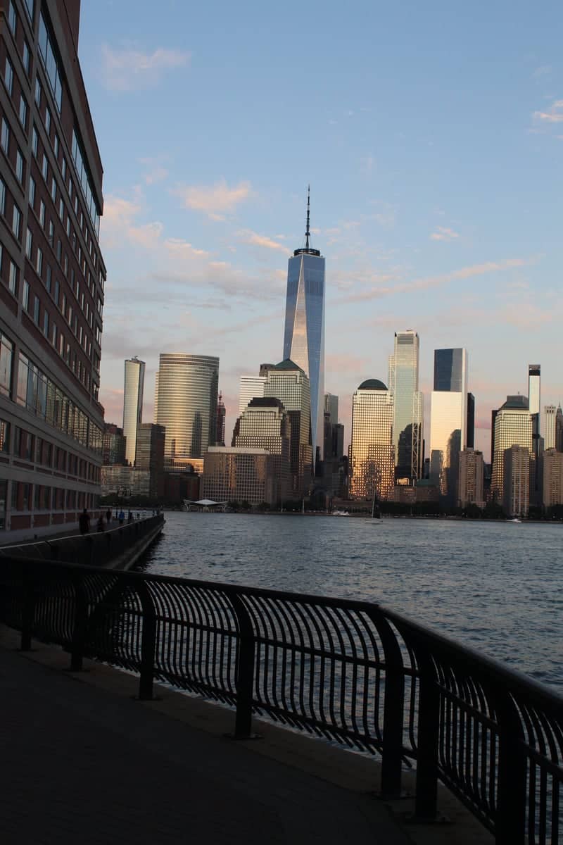 Exchange Place Waterfront - Image 1