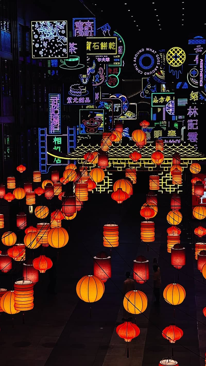 Neon Lantern Display, Al Mankhool - Image 1