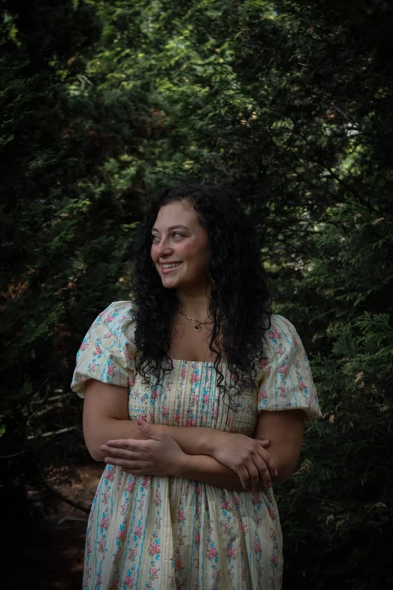 Roanoke Woodland Portrait Spot - Image 1
