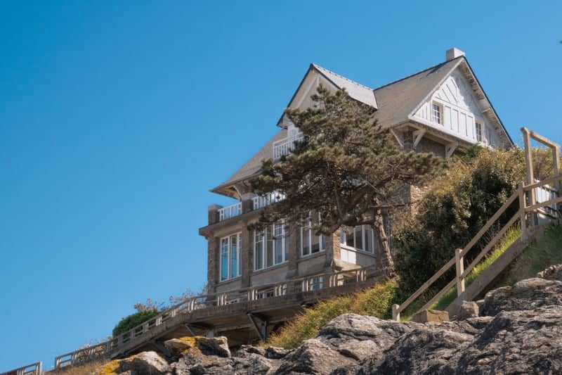 Villa on the Cliffs of Saint-Lunaire - Image 1