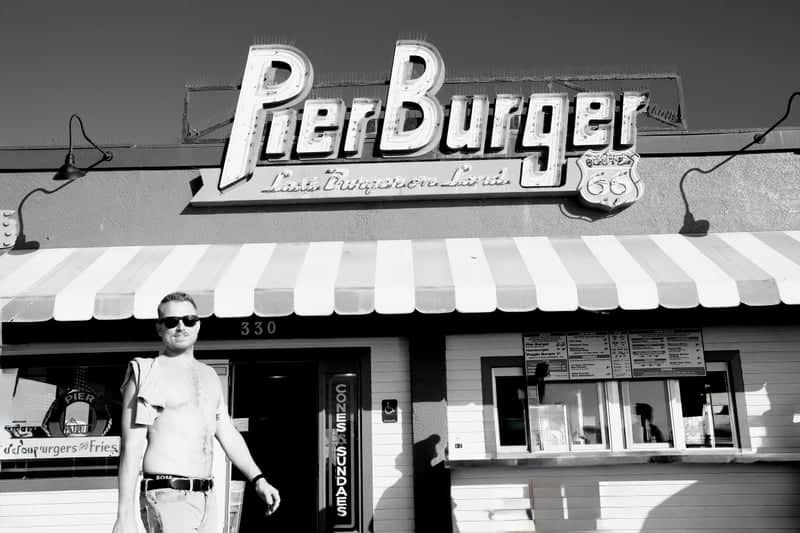 Pier Burger, Santa Monica Pier - Image 1
