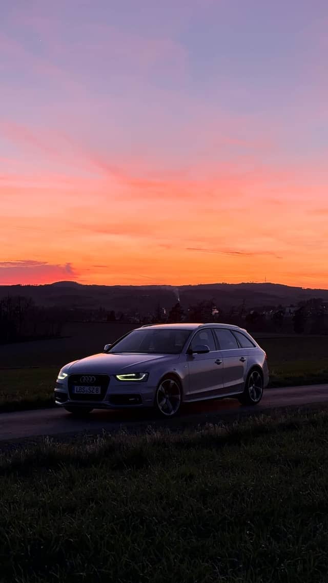 Berg Countryside Sunset Overlook - Image 1