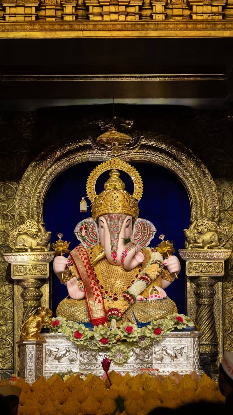 Dagdusheth Halwai Ganpati Mandir - Image 1