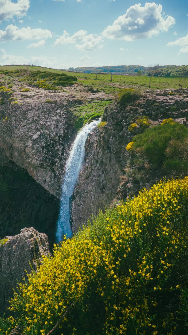 Waterfall in the Gorges de l'Allier - Image 1
