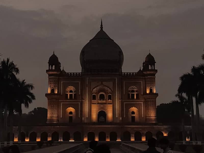 Safdarjung Tomb - Image 1