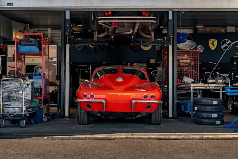 Classic & Sport Auto Workshop - Image 1