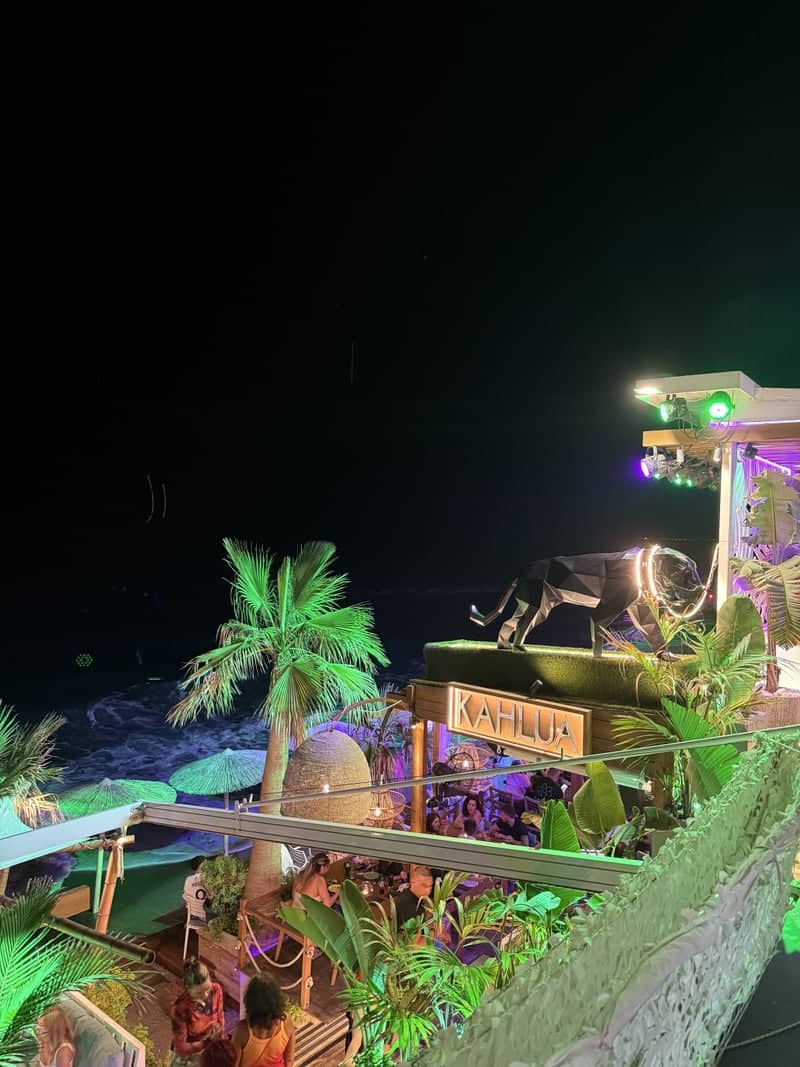 Kahlua Premium Beach Bar - Image 1