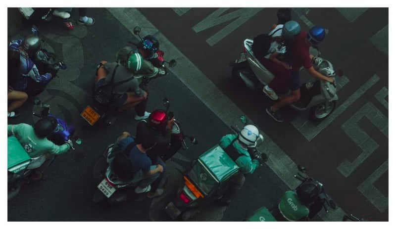 Ekkamai Street Traffic - Image 1
