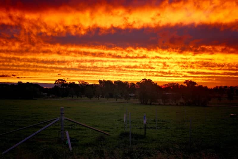Parkes Rural Sunset Overlook - Image 1