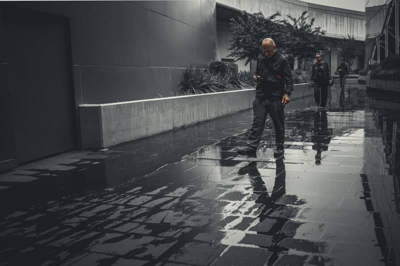 Holmesglen Chadstone Walkway - Image 1