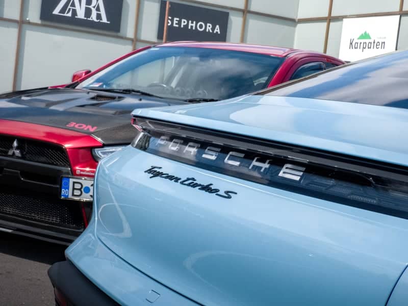 VIVO! Pitești Shopping Center - Image 1
