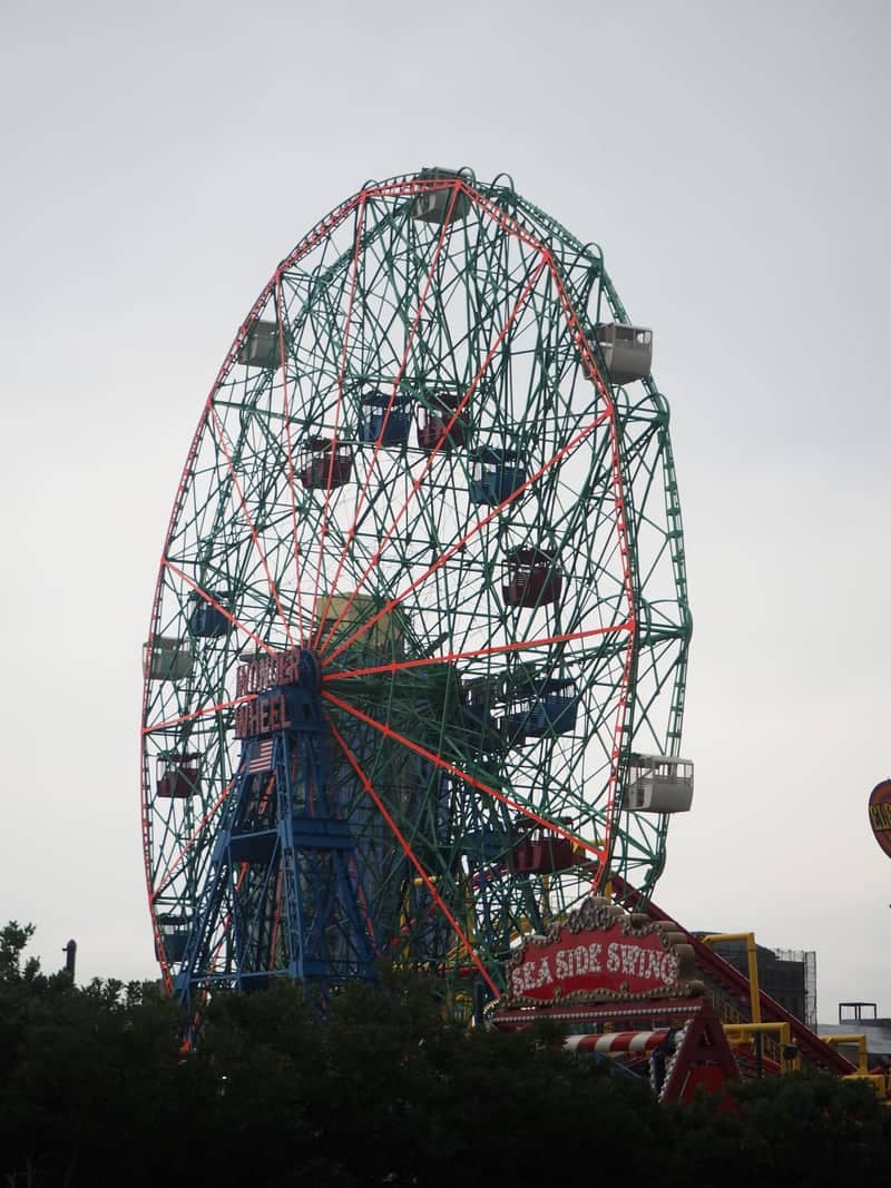Deno's Wonder Wheel - Image 1