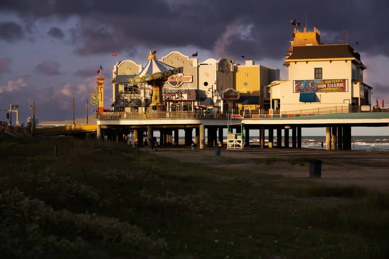 Galveston Island Historic Pleasure Pier - Image 1