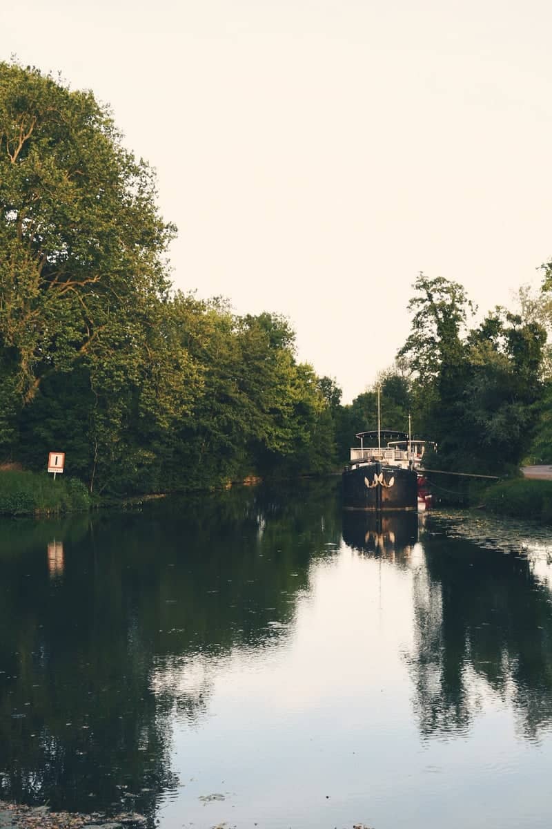 Canal du Rhône au Rhin, Dole - Image 1