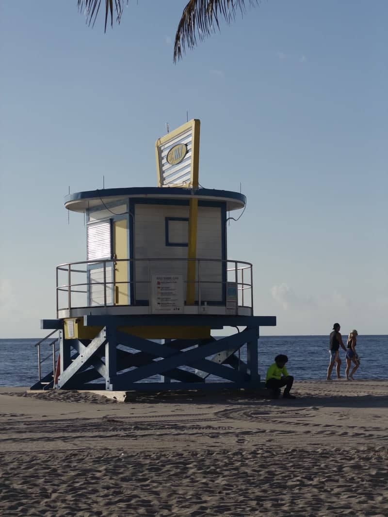 Hollywood Beach Lifeguard Tower - Image 1