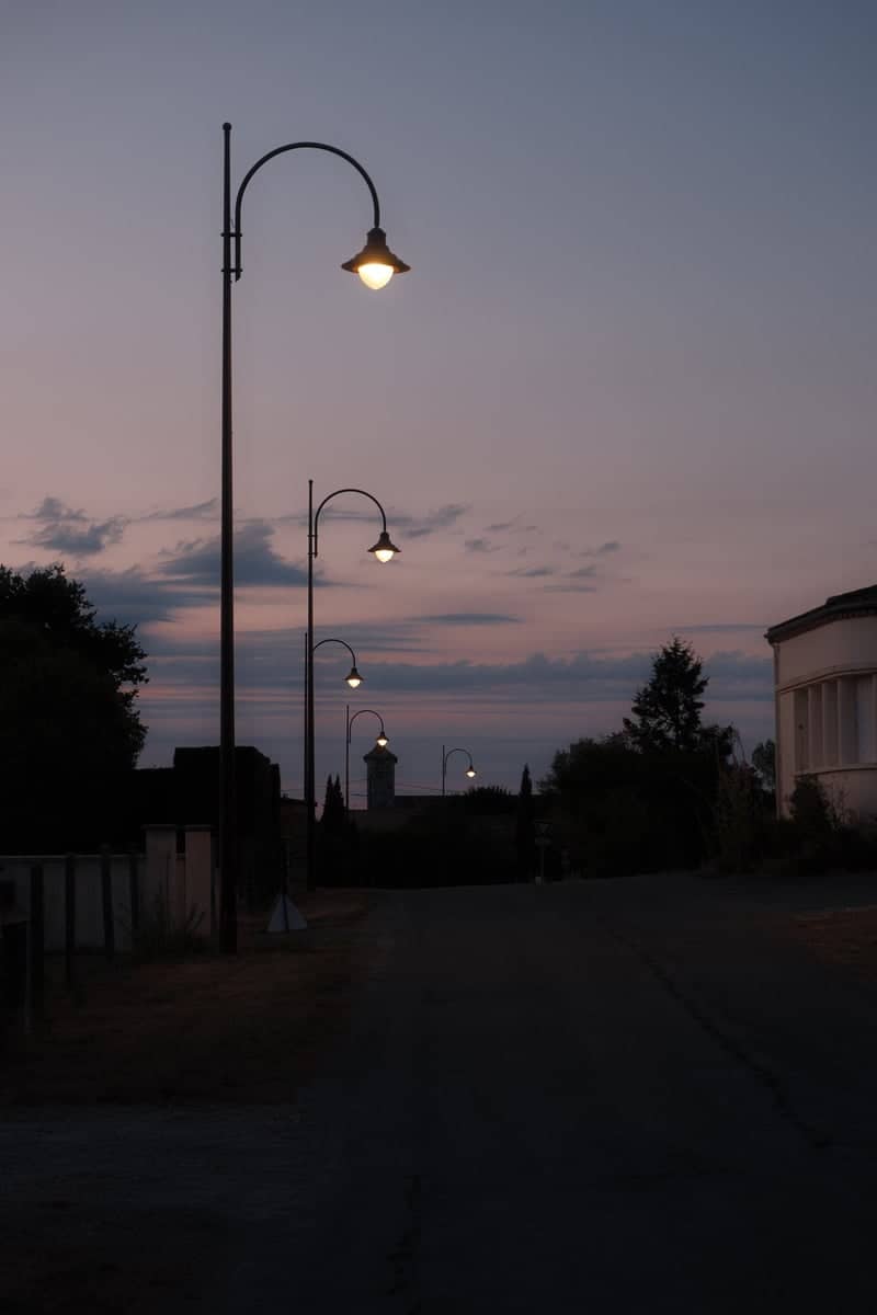 Cunèges Village Street Lamps - Image 1