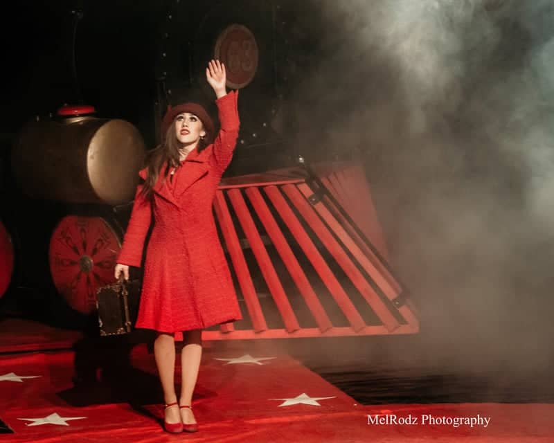 Vintage Train Theatrical Set - Image 1