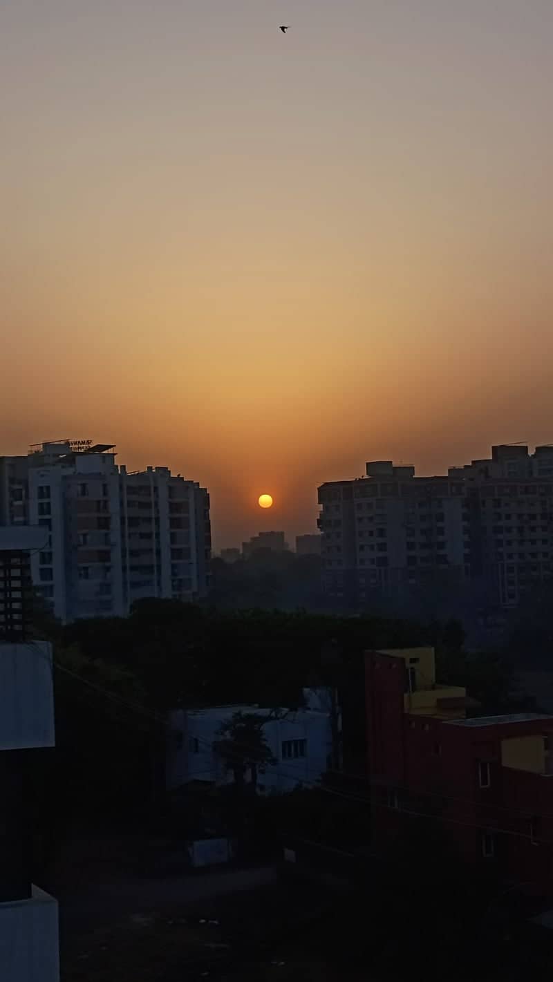 Dandia Bazaar Skyline - Image 1