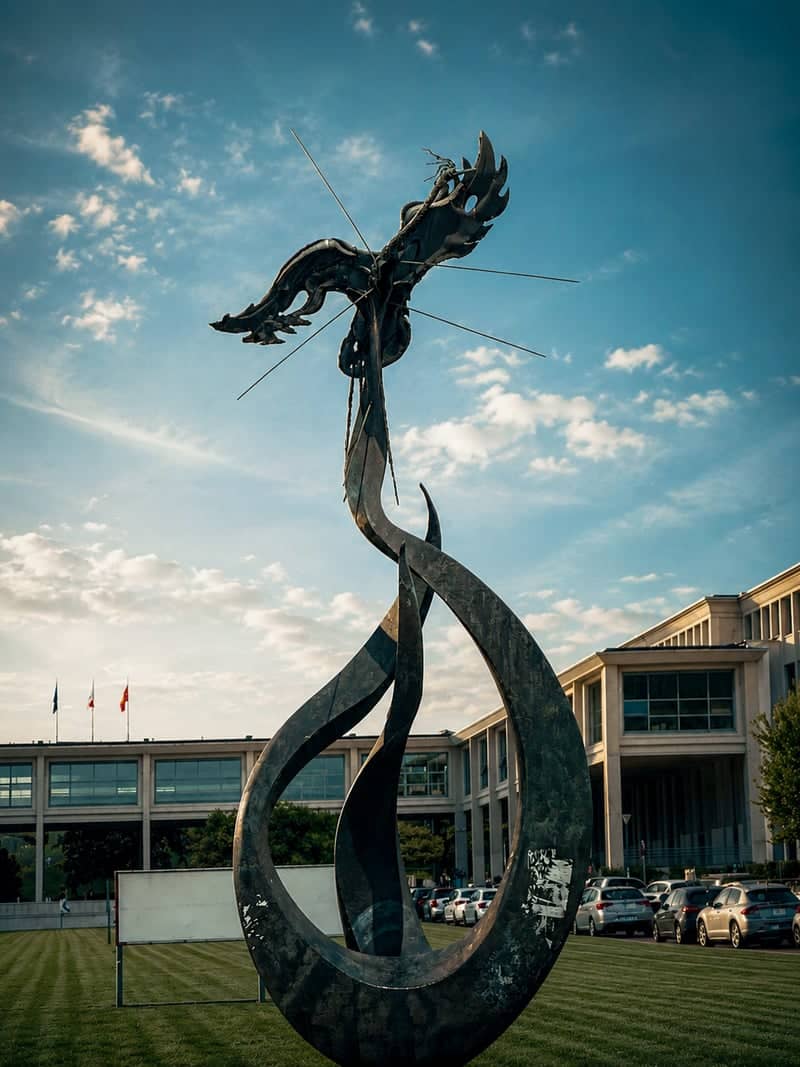 Le Phénix Sculpture, Caen - Image 1