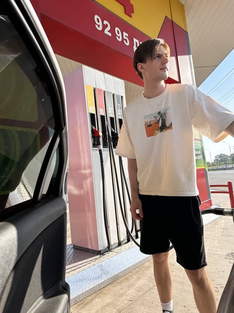 Yeniseyskiy Trakt Gas Station - Image 1