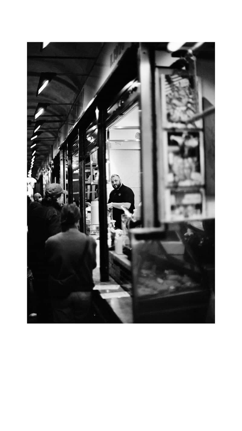 San Martino di Venezze Street Stall - Image 1