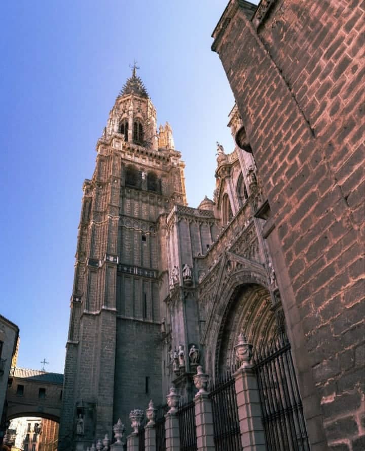 Toledo Cathedral - Image 1
