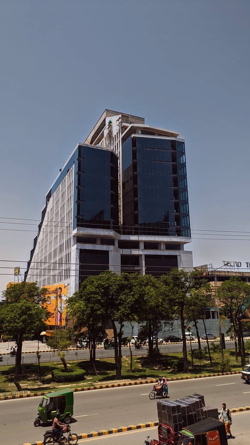 Gulberg Modern Architecture - Image 1