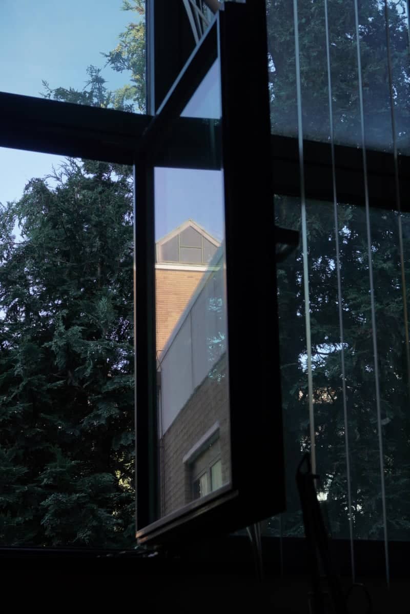 Brouwersweg Window View - Image 1