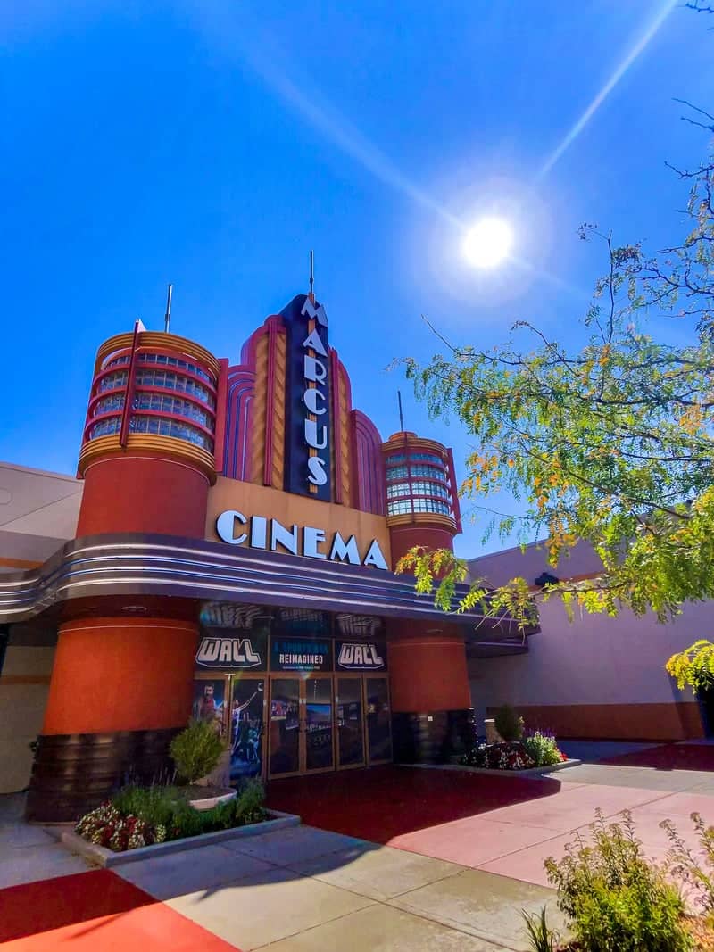 Marcus Gurnee Cinema - Image 1