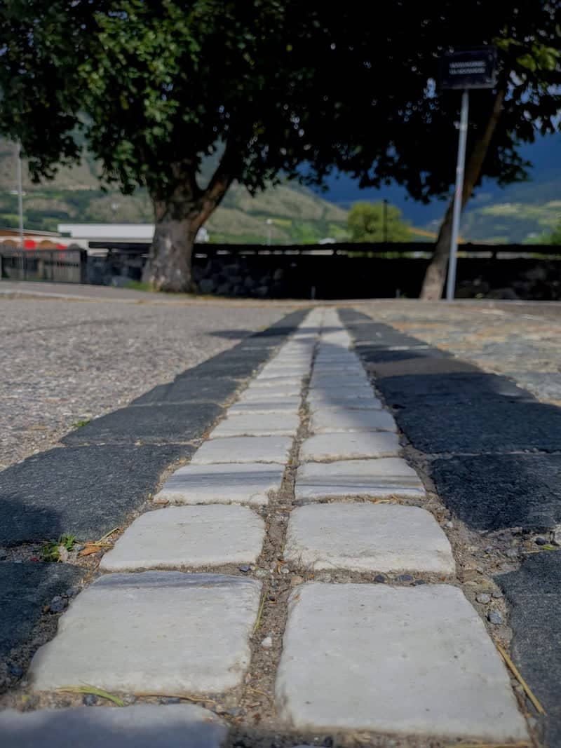Glorenza Medieval Streets - Image 1