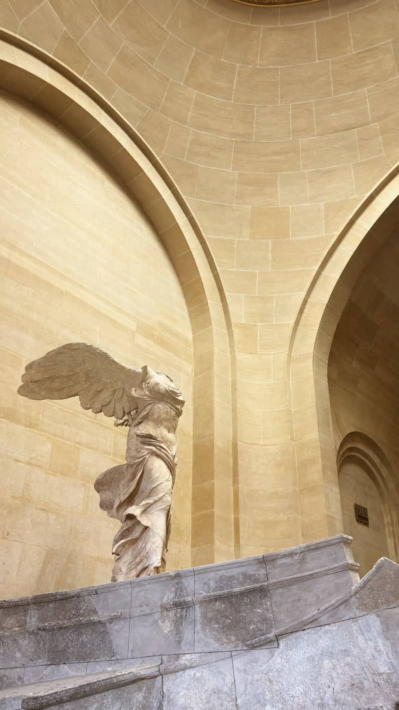 Winged Victory of Samothrace, Louvre Museum - Image 1