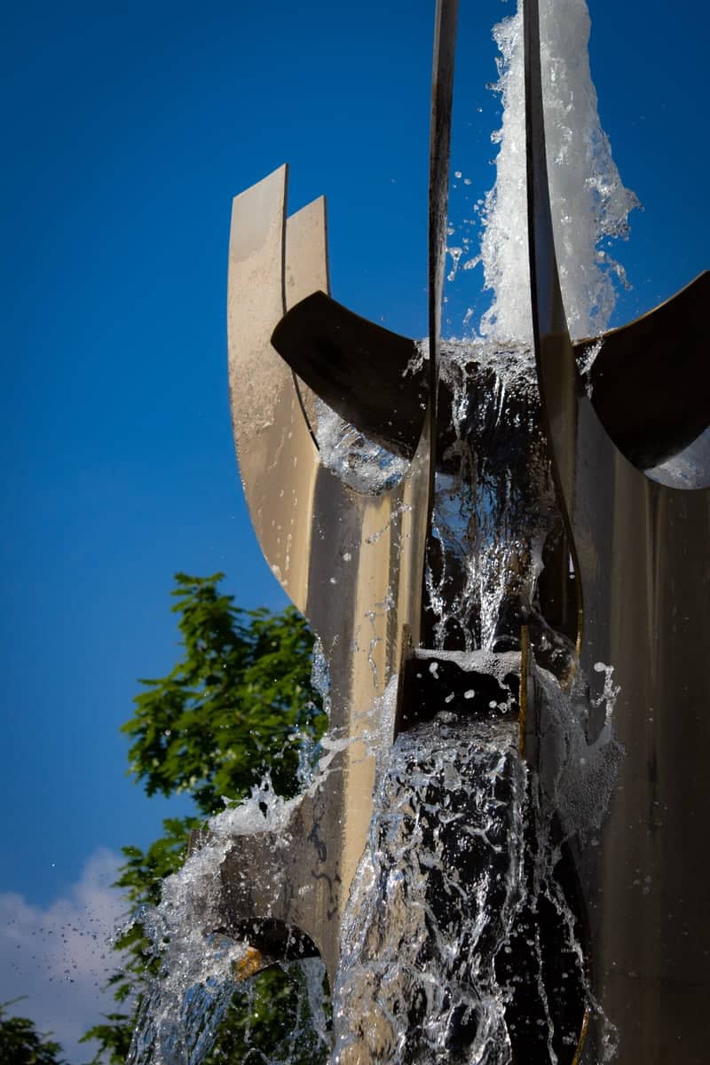 Centennial Sculpture, Riverfront Park - Image 1