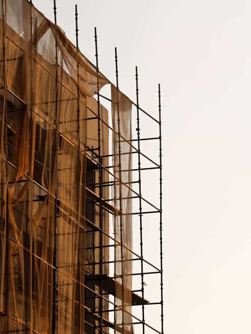 Sharjah Construction Site Scaffolding - Image 1