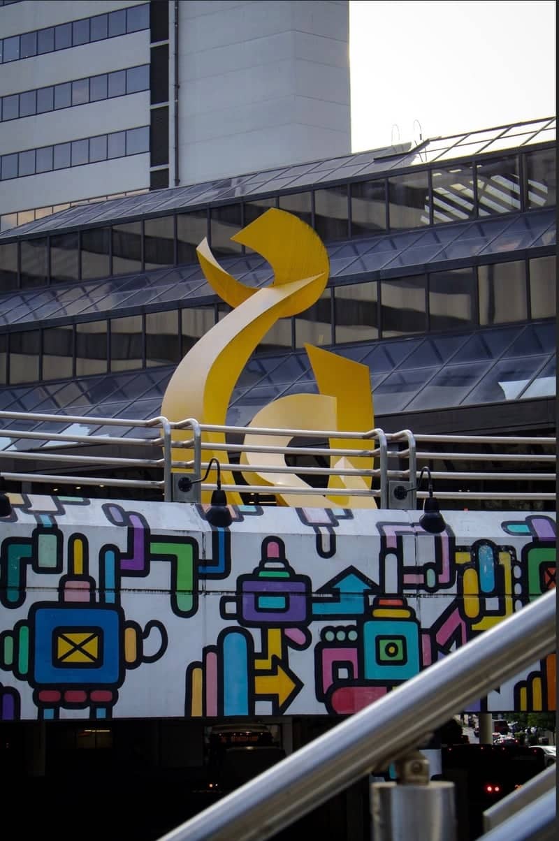 Bethesda Metro Center Plaza - Image 1