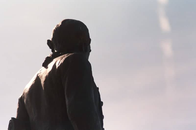Captain Cook Monument at Resolution Park - Image 1