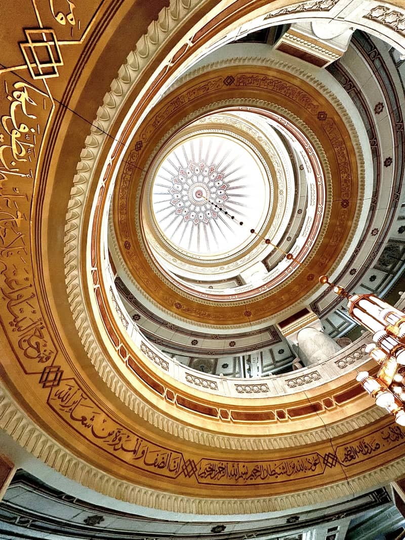 Masjid al-Haram Interior - Image 1
