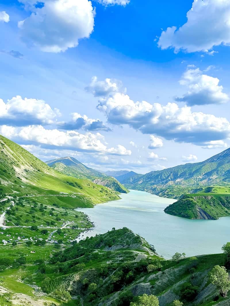 Darbandikhan Lake Overlook - Image 1