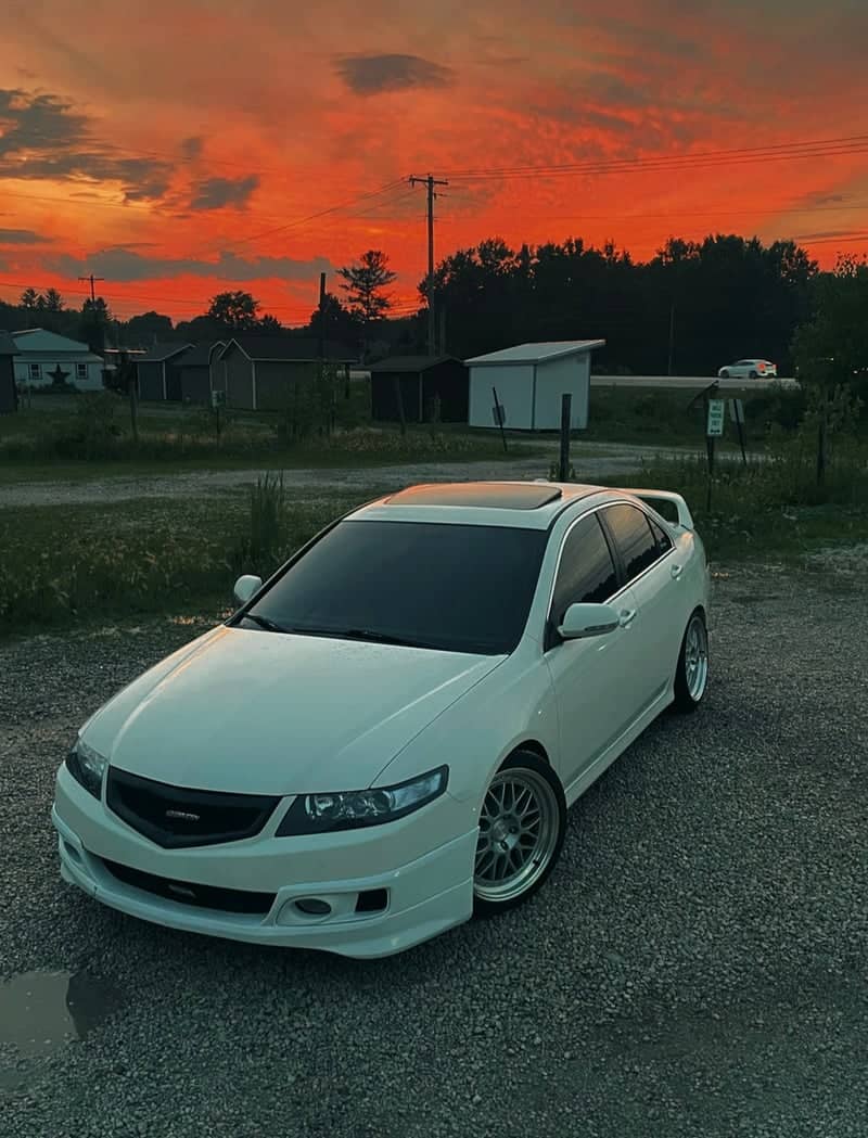 Medina Road Sunset Spot - Image 1
