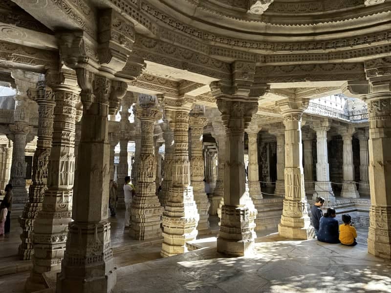 Ranakpur Jain Temple - Image 1