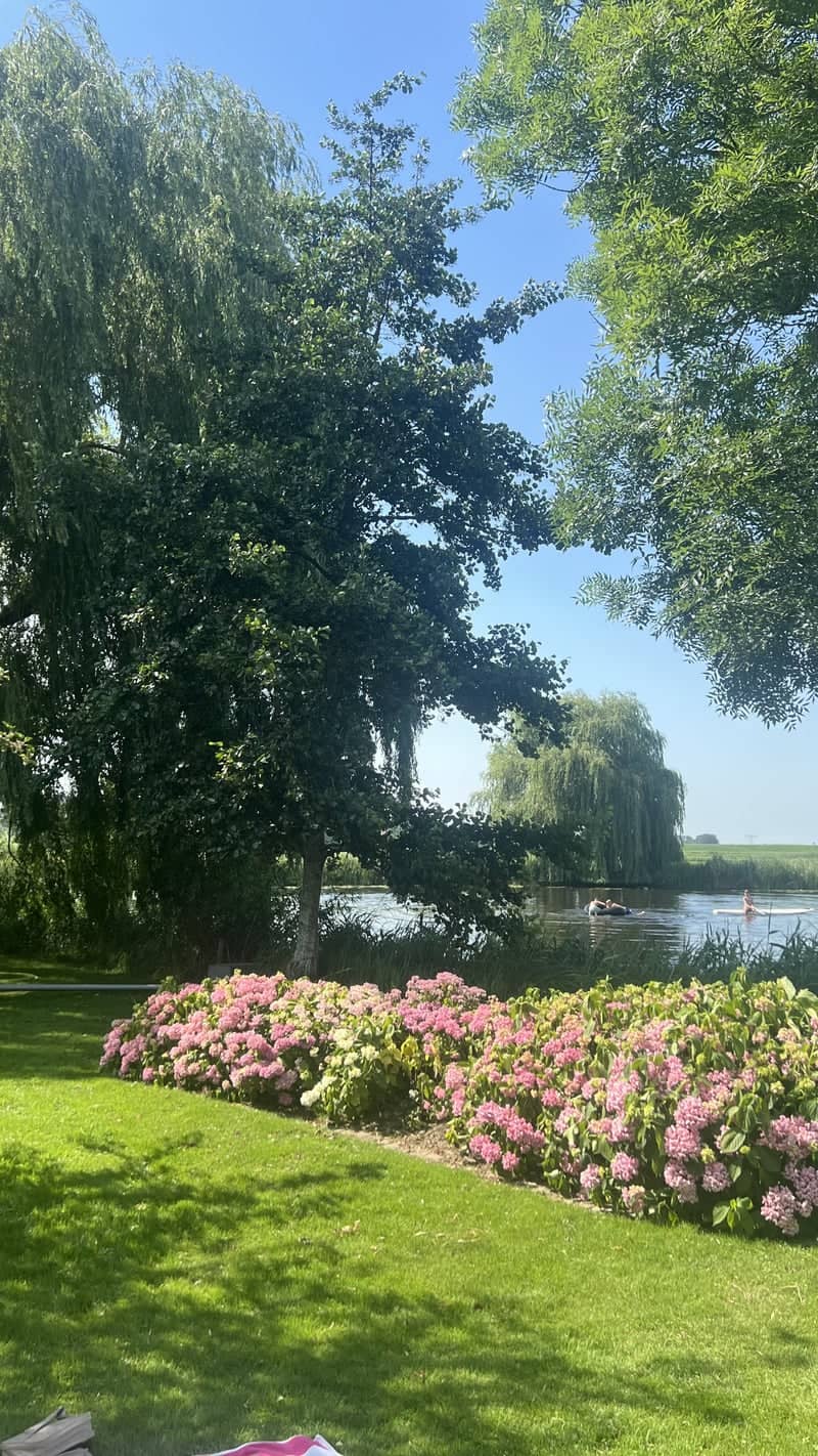Cellemuiden Riverside Garden - Image 1