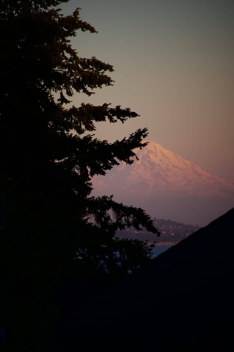 Mount Rainier View from Kingston - Image 1