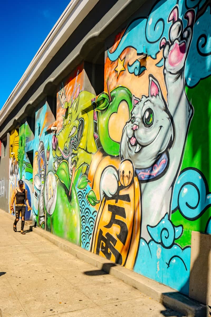 Old Oakland Street Art Mural - Image 1