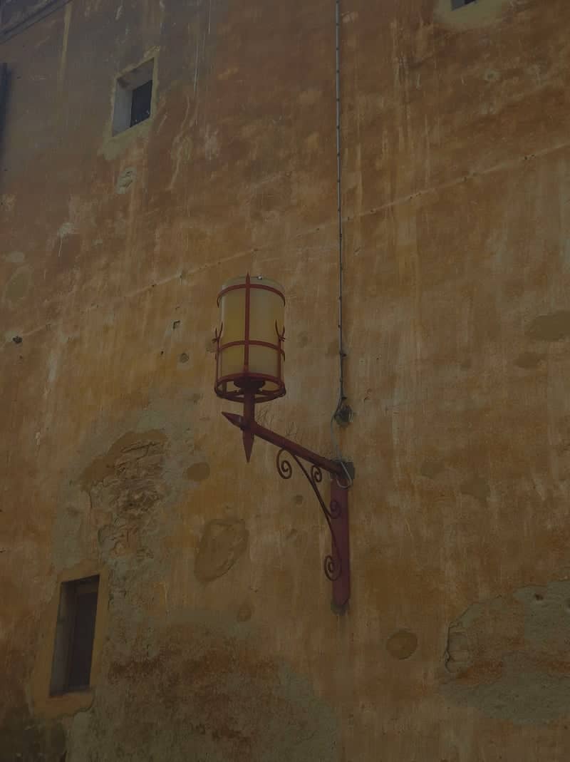 Medieval Alleys of San Gimignano - Image 1