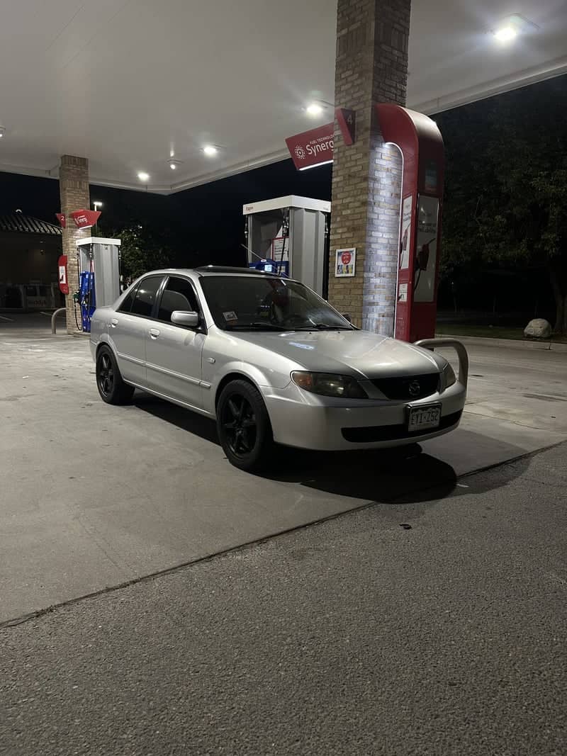 Exxon Gas Station Aurora - Image 1