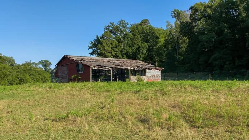 Rustic Stilwell Farmstead - Image 1