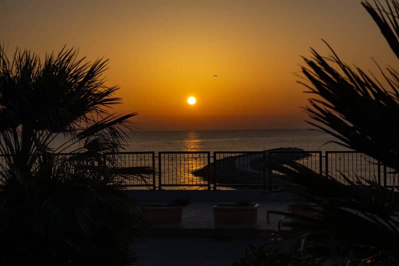 Plaja Reyna Coastal Overlook - Image 1